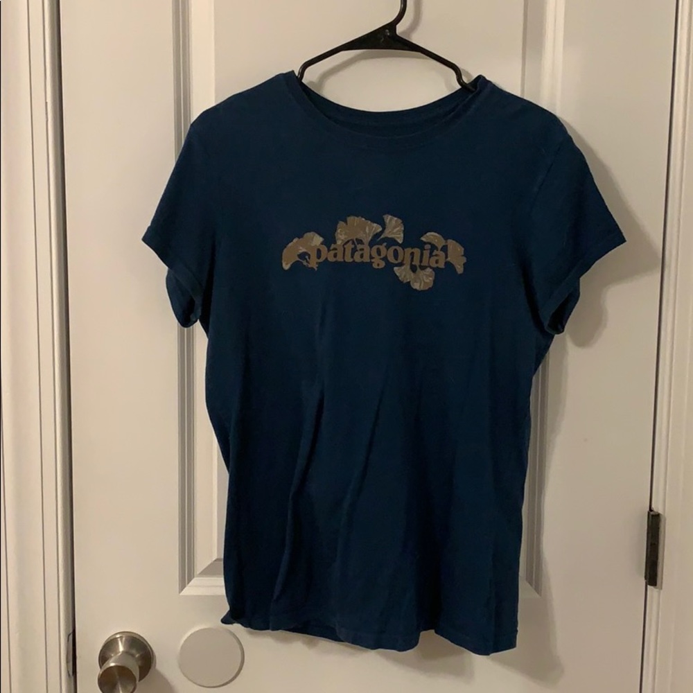Casual Women’s Patagonia T shirt